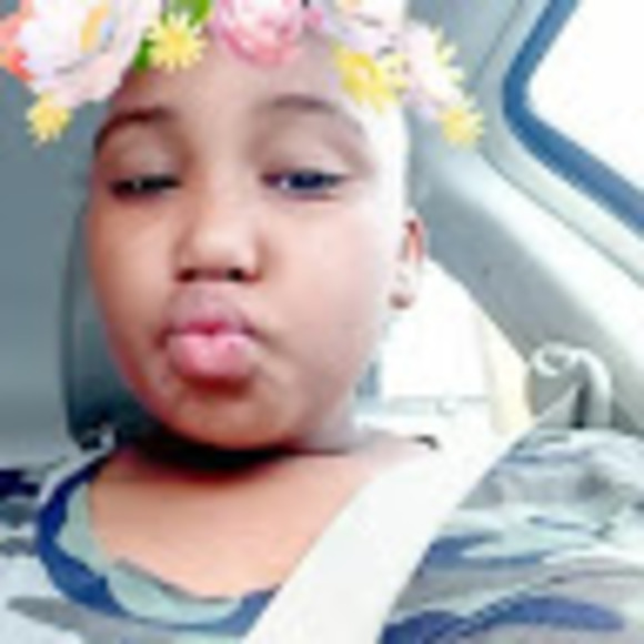 Meet your Posher, Cemarie - Picture 1 of 1